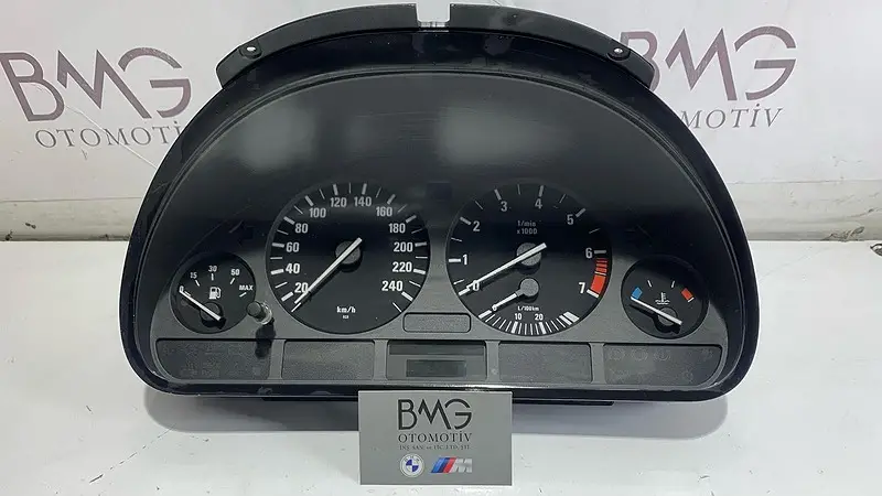 BMW 5 SERİSİ E39 GÖSTERGE PANELİ 8372359
