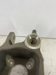 BMW F13 Sağ Arka Taşıyıcı 33326796146 ( Orjinal)