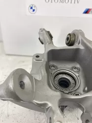 BMW G30 Sağ Arka Taşıyıcı 33306866336 ( Orjinal) 
