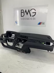BMW X1 F48 Torpido 51456969857 | F48 Head-Up Dikişli Torpido (Siyah)