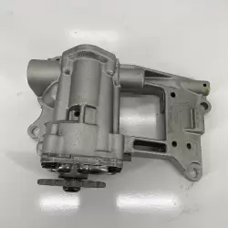 BMW E60 M57 Yağ Pompası 1141 7789838 (Yeni Orijinal)
