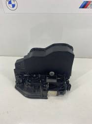BMW F10 Sağ Ön Kapı Kilidi 51217229458 ( Orijinal)