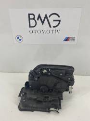BMW G30 Sağ Ön Kapı Kilidi 51217477710 ( Orijinal)