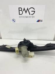 BMW F30 Sağ Arka Cam Kirkosu 51337281888 ( Orijinal)