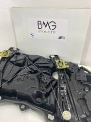 BMW G30 Sağ Ön Cam Kirkosu 51337487086 ( Orijinal)