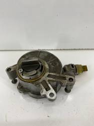 BMW X6 F16 Fren Vakum Pompası 11667566291 | F16 N63 5.50i Fren Vakumu ( Orjinal) 