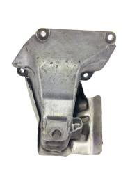 BMW F32 Motor Bağlantı Ayağı 22116784824 | F32 N20 4.20iX - 4.28iX Motor Kulağı (Sağ)
