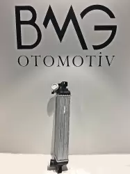 BMW F45 İnterkol Radyatörü 17517617598 | F45 2.16d – 2.18d – 2.20d – 2.20i İnterkol Radyatörü (Yeni Orijinal)