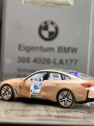 BMW İ4 CONCEPT UZAKTAN KUMANDALI ARABA (Yeni Orijinal)