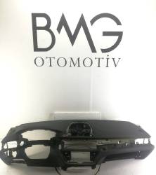 BMW G30 DİKİŞLİ SİYAH GÖĞÜS	