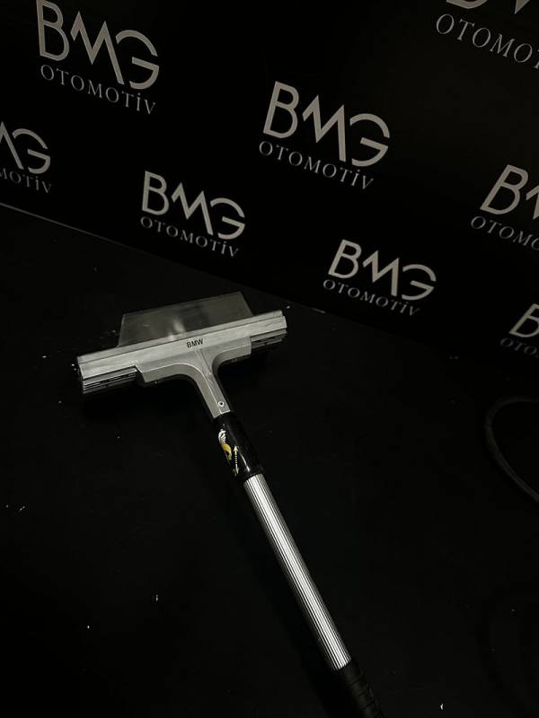 BMW ORJİNAL UZATILABİLİR FIRÇALI ÇEKÇEK (KAR TEMİZLEYİCİ)