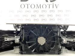 BMW G30 LCI ÖN TAMPON PANEL RADYATÖR SET 2020 2021 2022 2023 2024